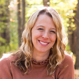 JulieHolland's avatar